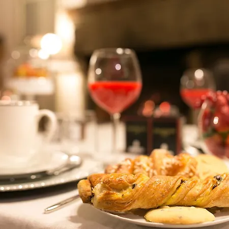 Alojamento de Acomodação e Pequeno-almoço San Michele Al Borgo